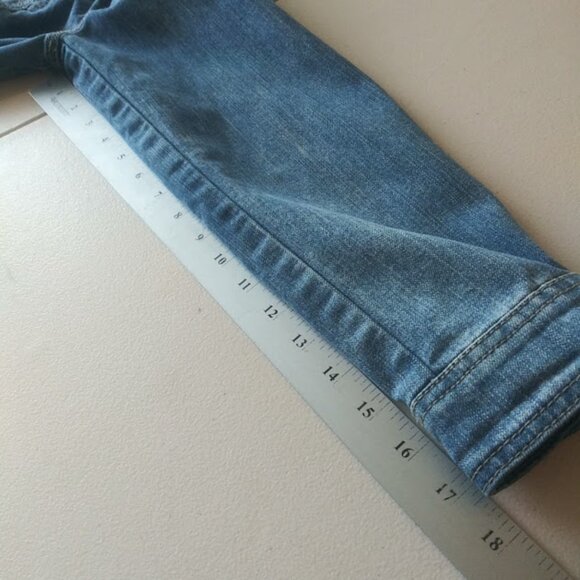 Roz & Ali women's size S Medium wash jean jacket - Picture 8 of 16